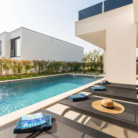 Villa Mattia By Seeadria Agency *
