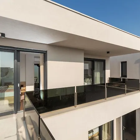 Mattia By Seeadria Agency Bužinija