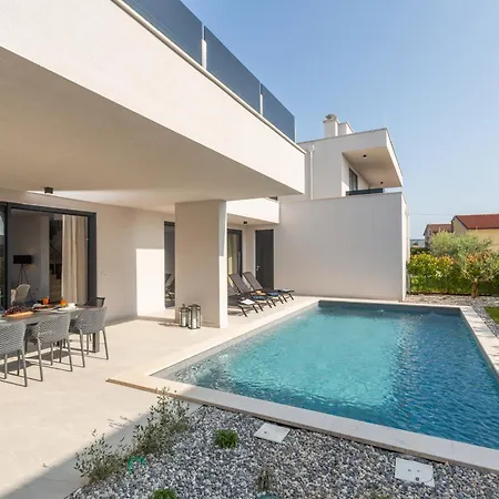 Mattia By Seeadria Agency Bužinija