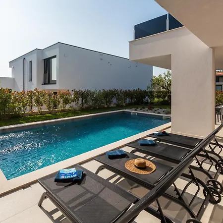 Villa Mattia By Seeadria Agency *