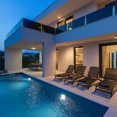 Mattia By Seeadria Agency Willa *