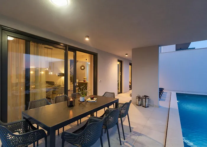 Mattia By Seeadria Agency *